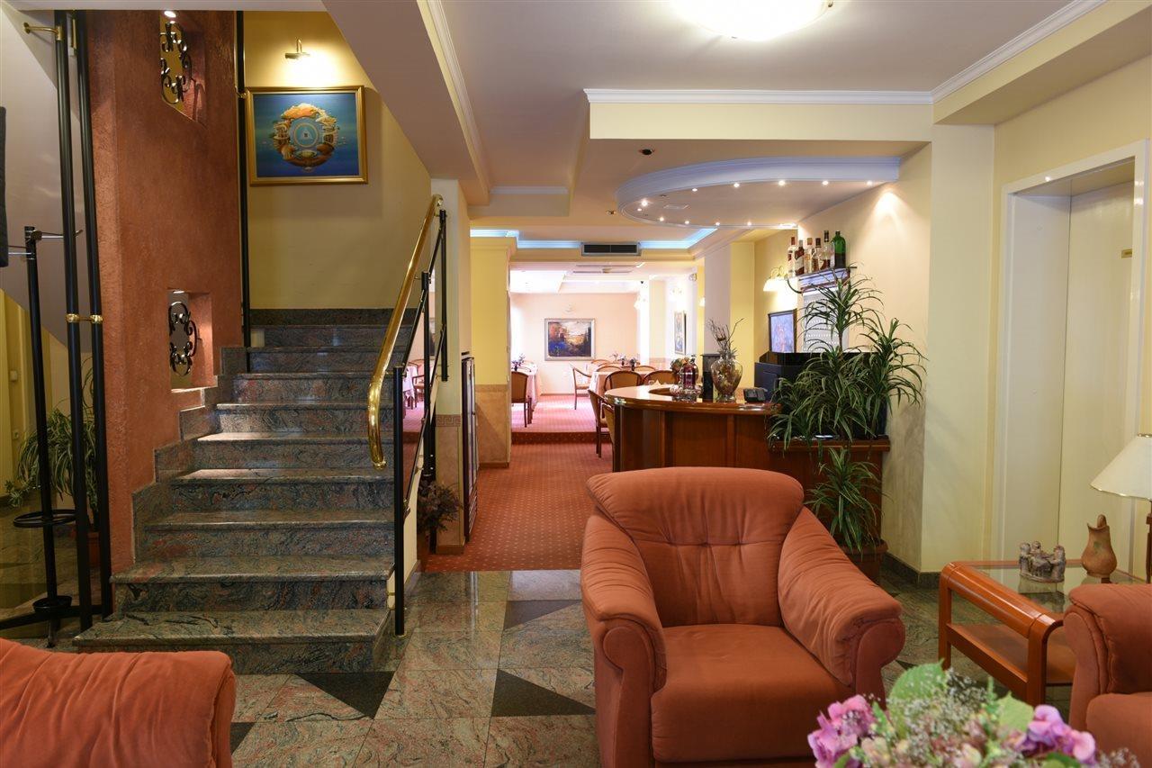 Hotel Glam Скопие Екстериор снимка